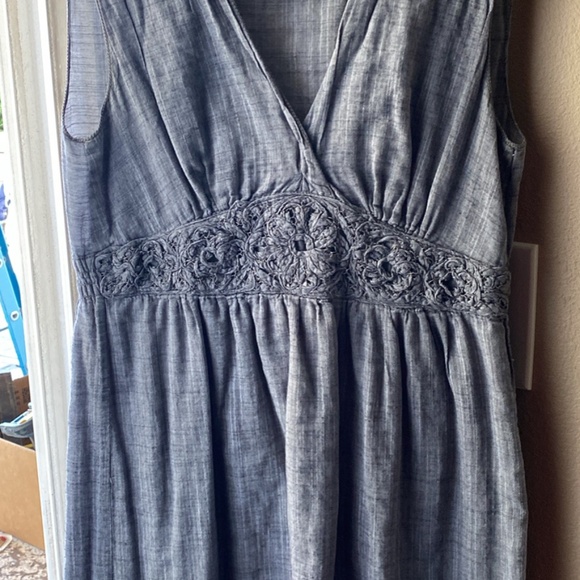 Lot of dresses (5 total) - Picture 3 of 5